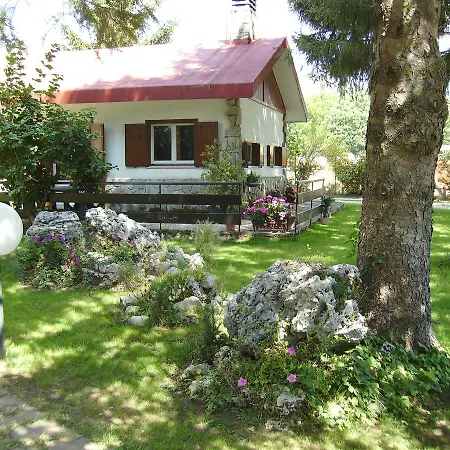 Myosotis לינה וארוחת בוקר *