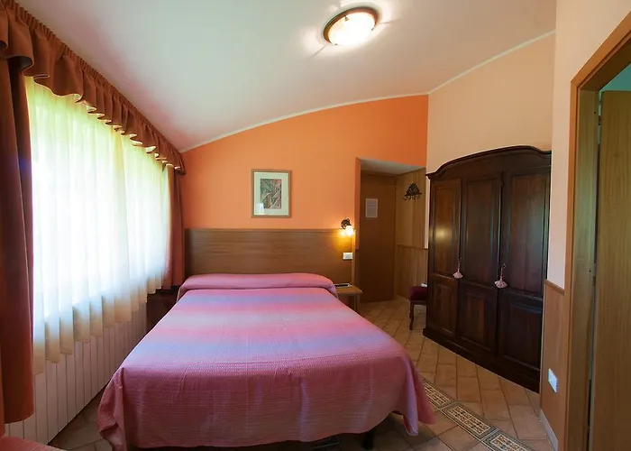 Myosotis Пескассероли